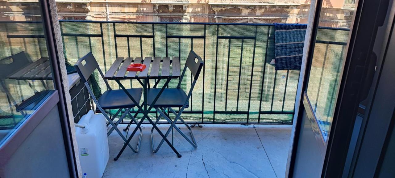 Apartament Downtown Vicino Al Duomo Katania Zewnętrze zdjęcie