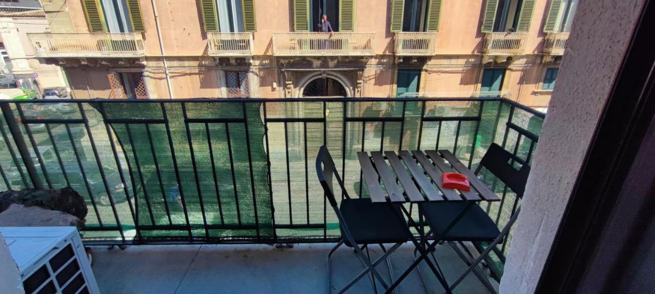 Apartament Downtown Vicino Al Duomo Katania Zewnętrze zdjęcie
